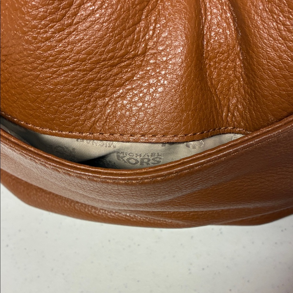 Michael Kors Leather Hobo Bag Luggage Brown - Picture 11 of 16